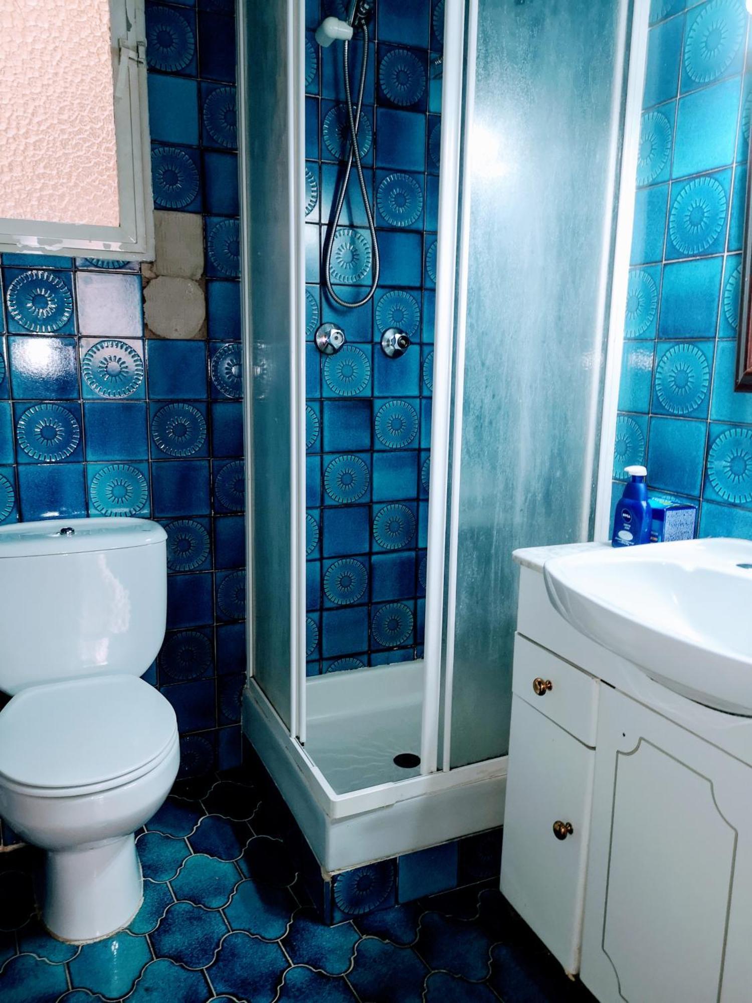 Individual Con Ventana A Patio Bed and breakfast *