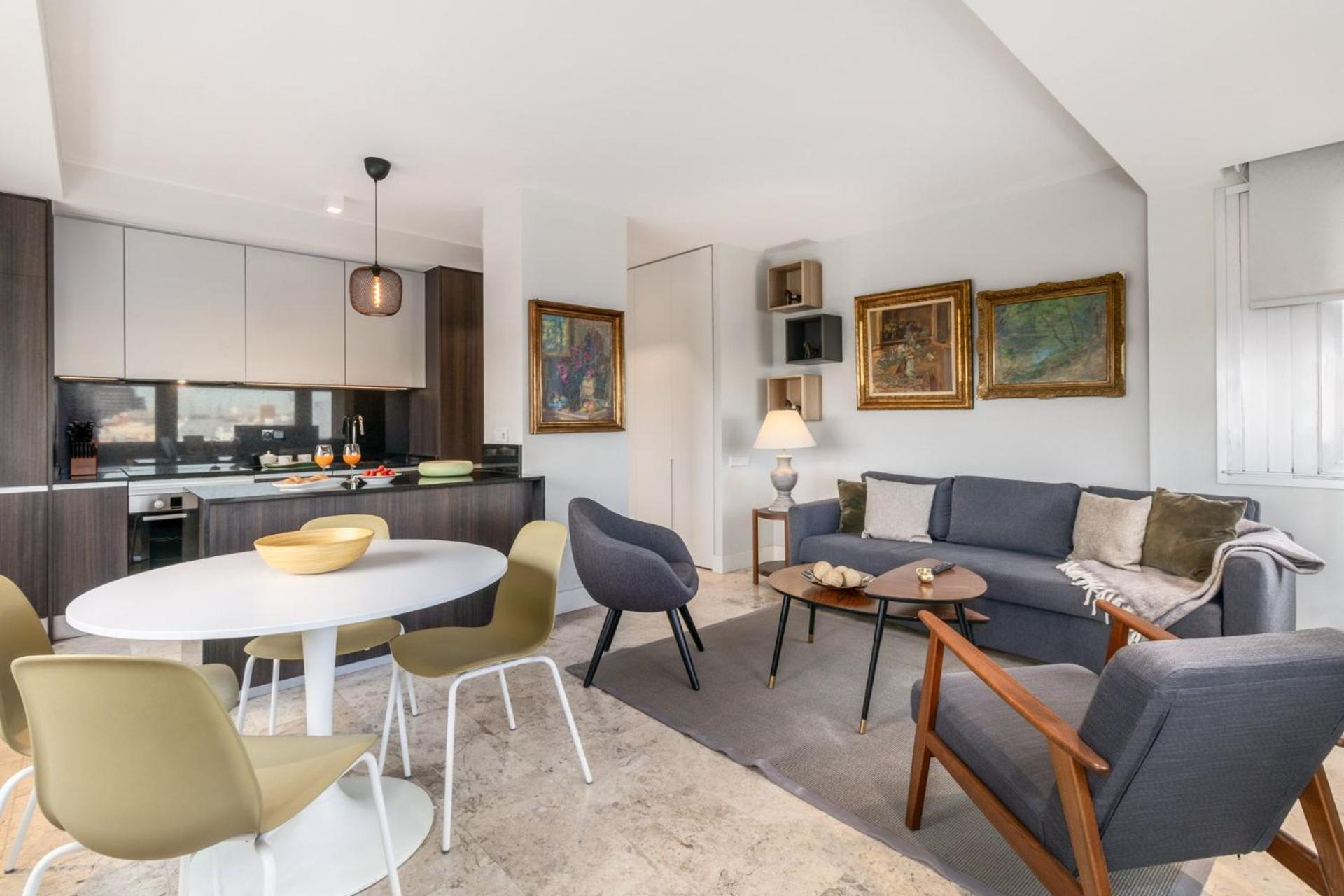 Modern With Stunning Views Of Plaza Colon Apartamento *
