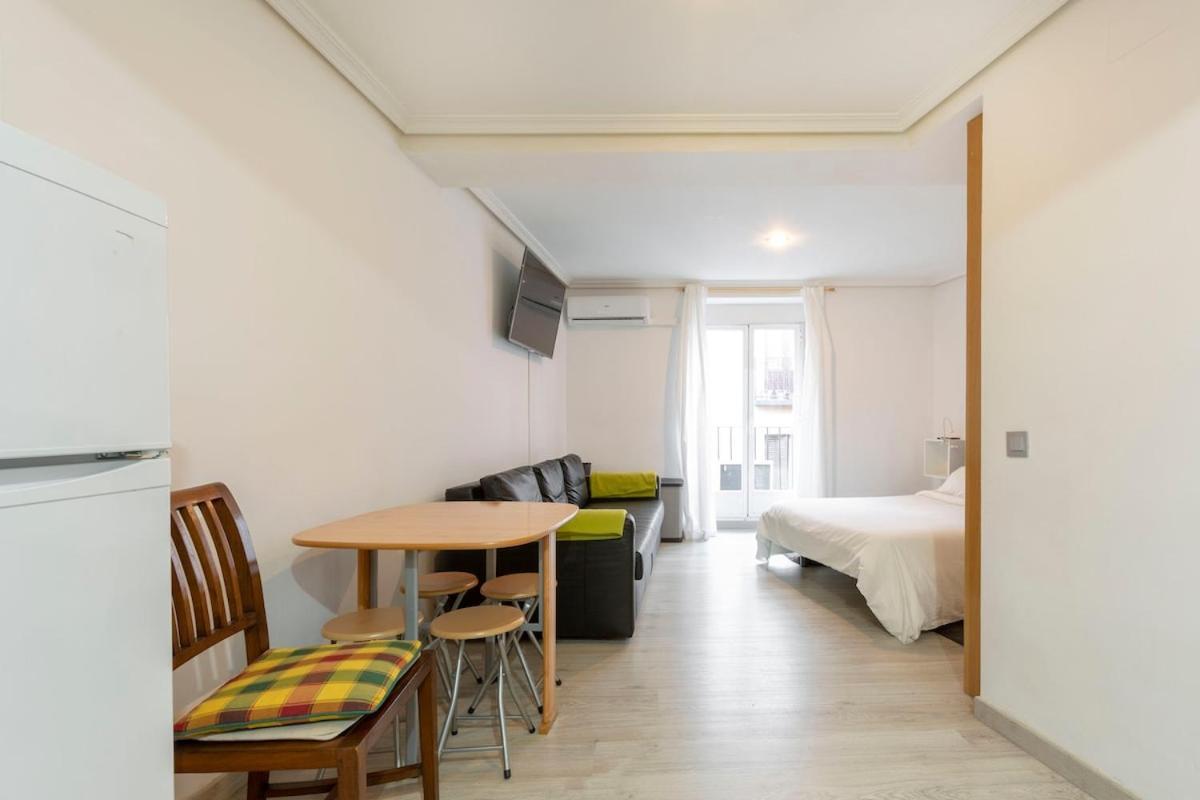 Flat In Malasana, Plaza Espana Madrid