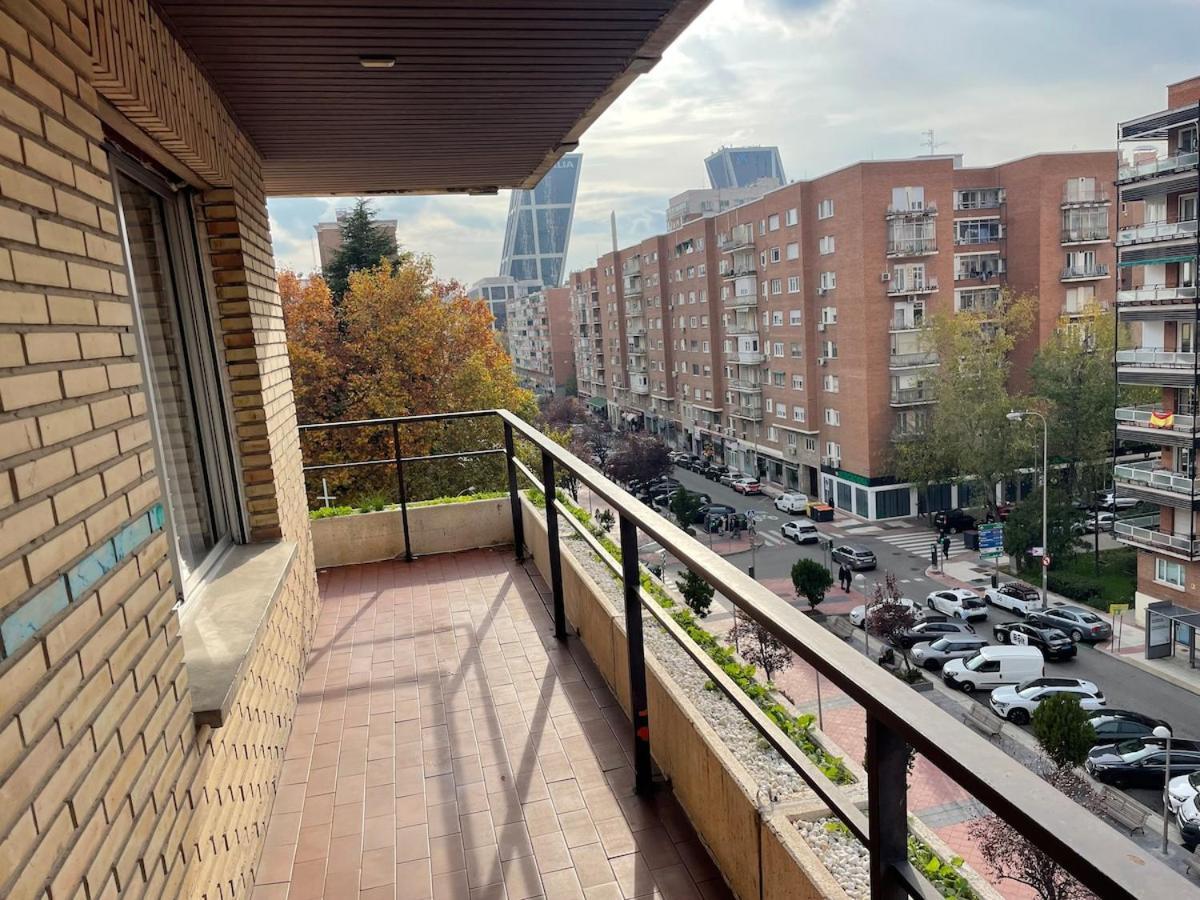 Chamartin St Calle Mauricio Legendre *