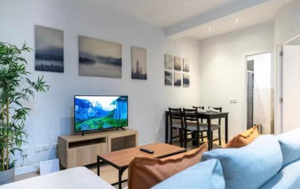Apartamento Artbel En Ifema- Pinar Del Rey Madrid