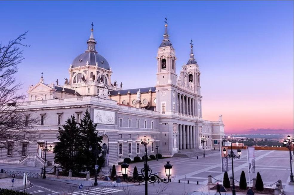 Puerta Del Angel * Madrid