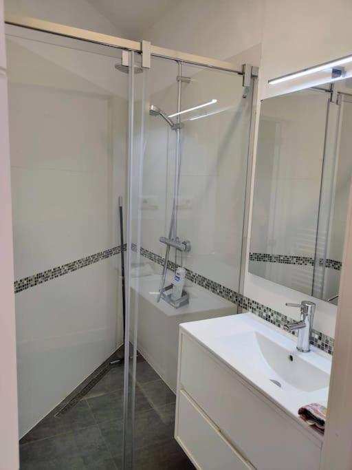 Central, Quiet Style By Atocha Apartamento