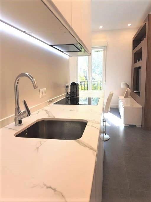 Central, Quiet Style By Atocha Apartamento