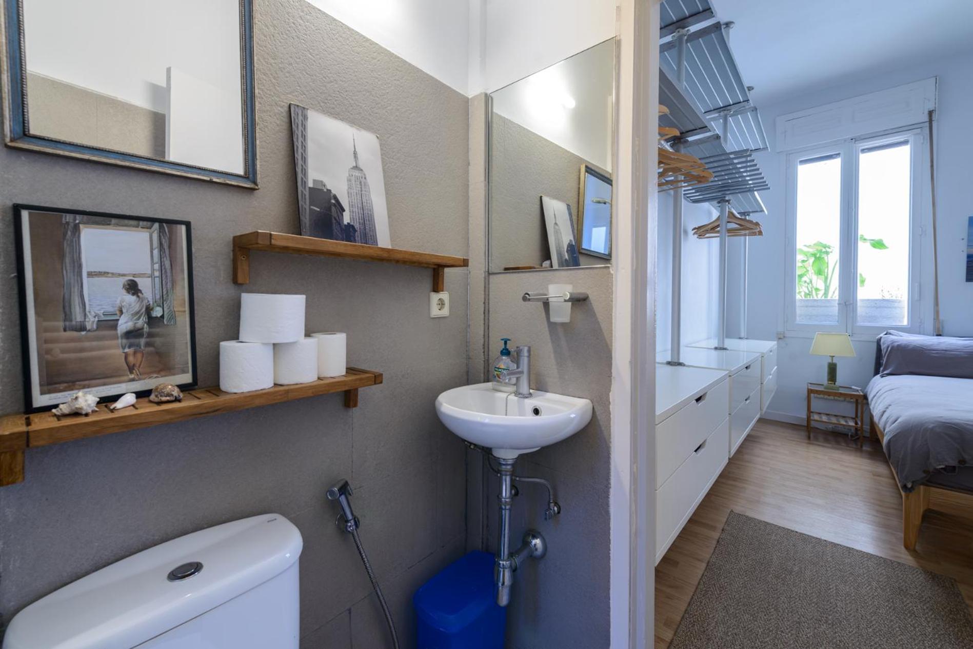 Gran Via-sol Spacious 3 Bedrooms & 2 Wcs Madrid