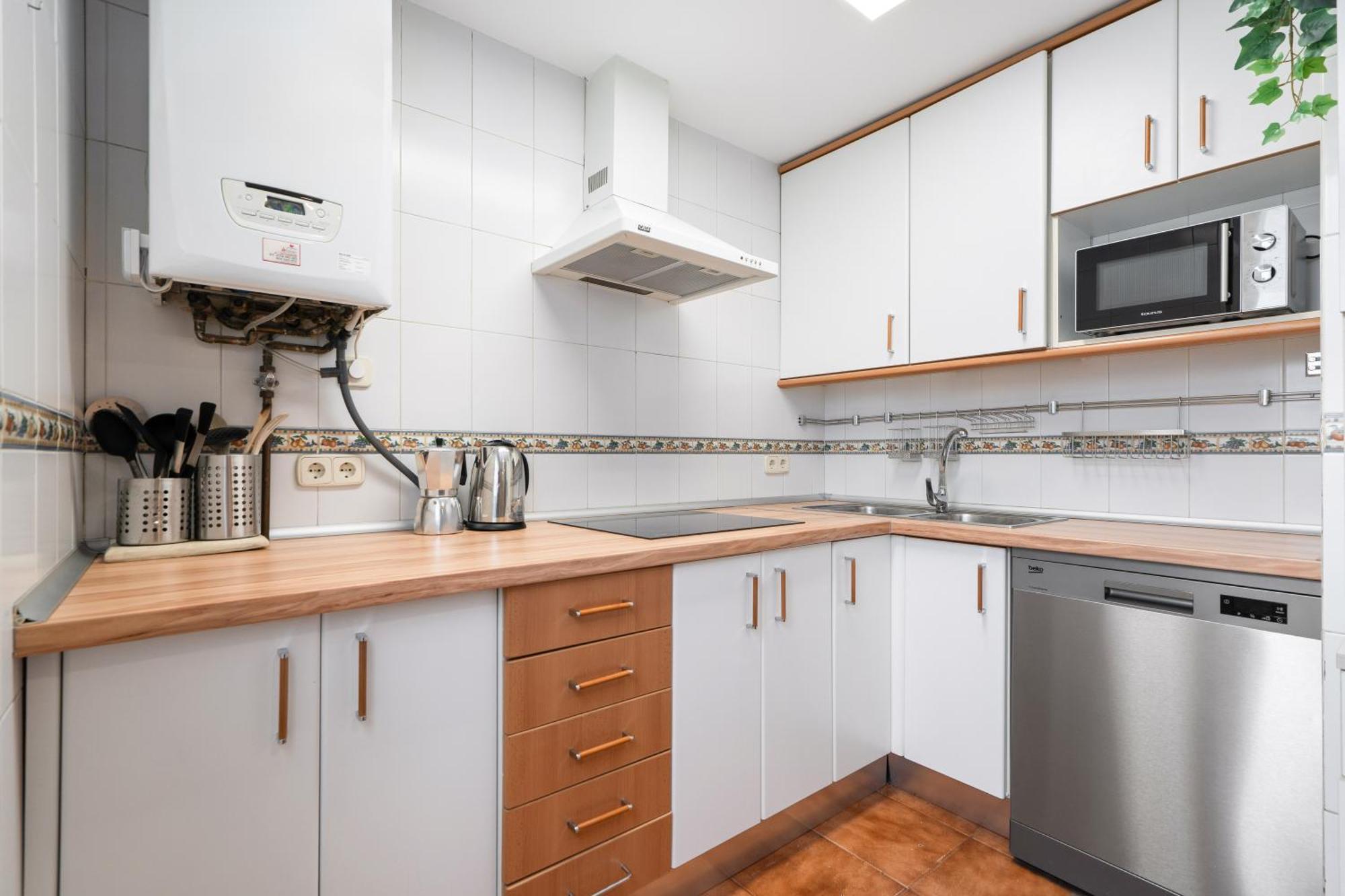 La Latina Sol. Espacioso Apartamento, 12 Pax Madrid
