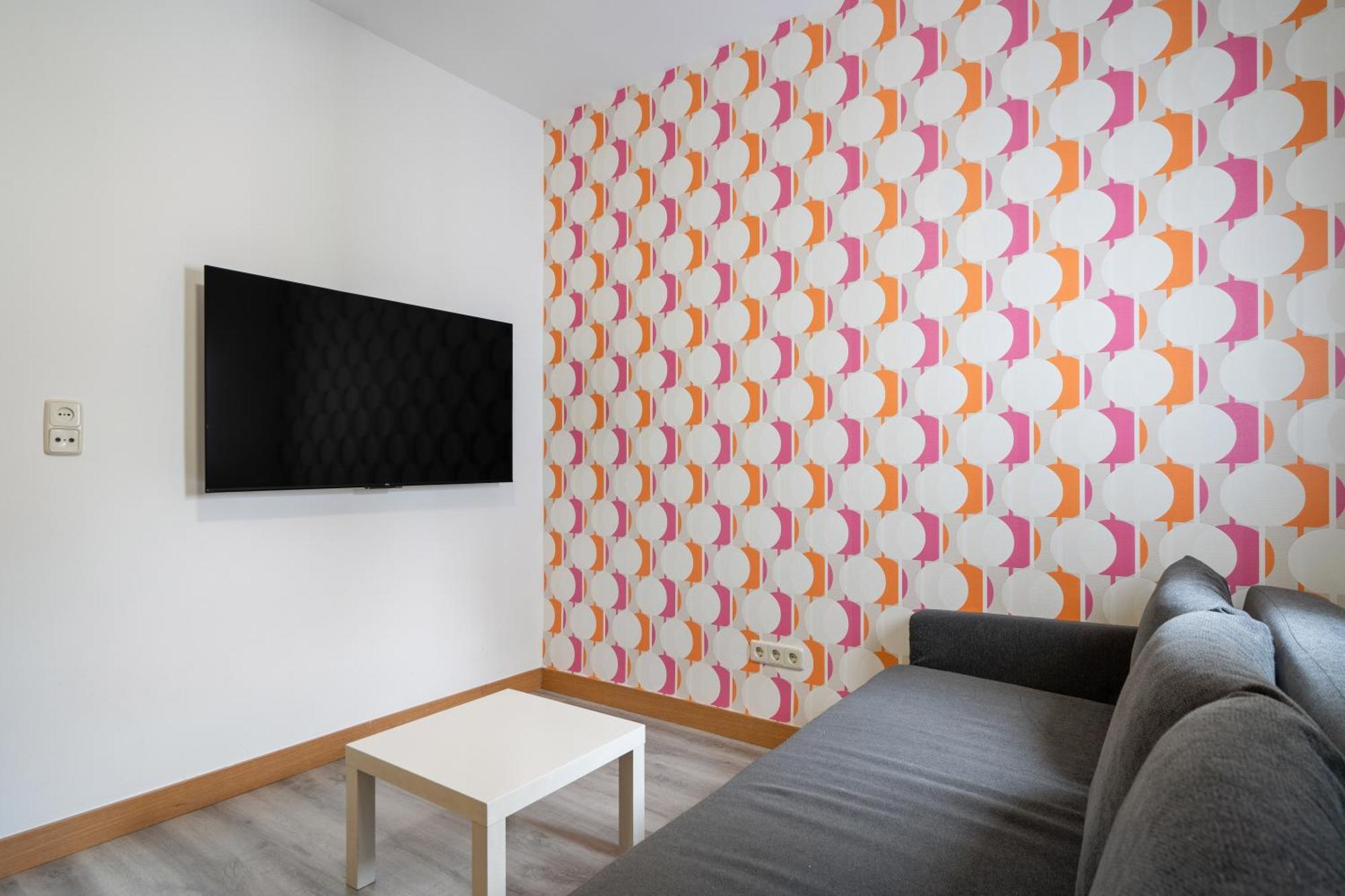 La Latina Sol. Espacioso Apartamento, 12 Pax Apartamento Madrid
