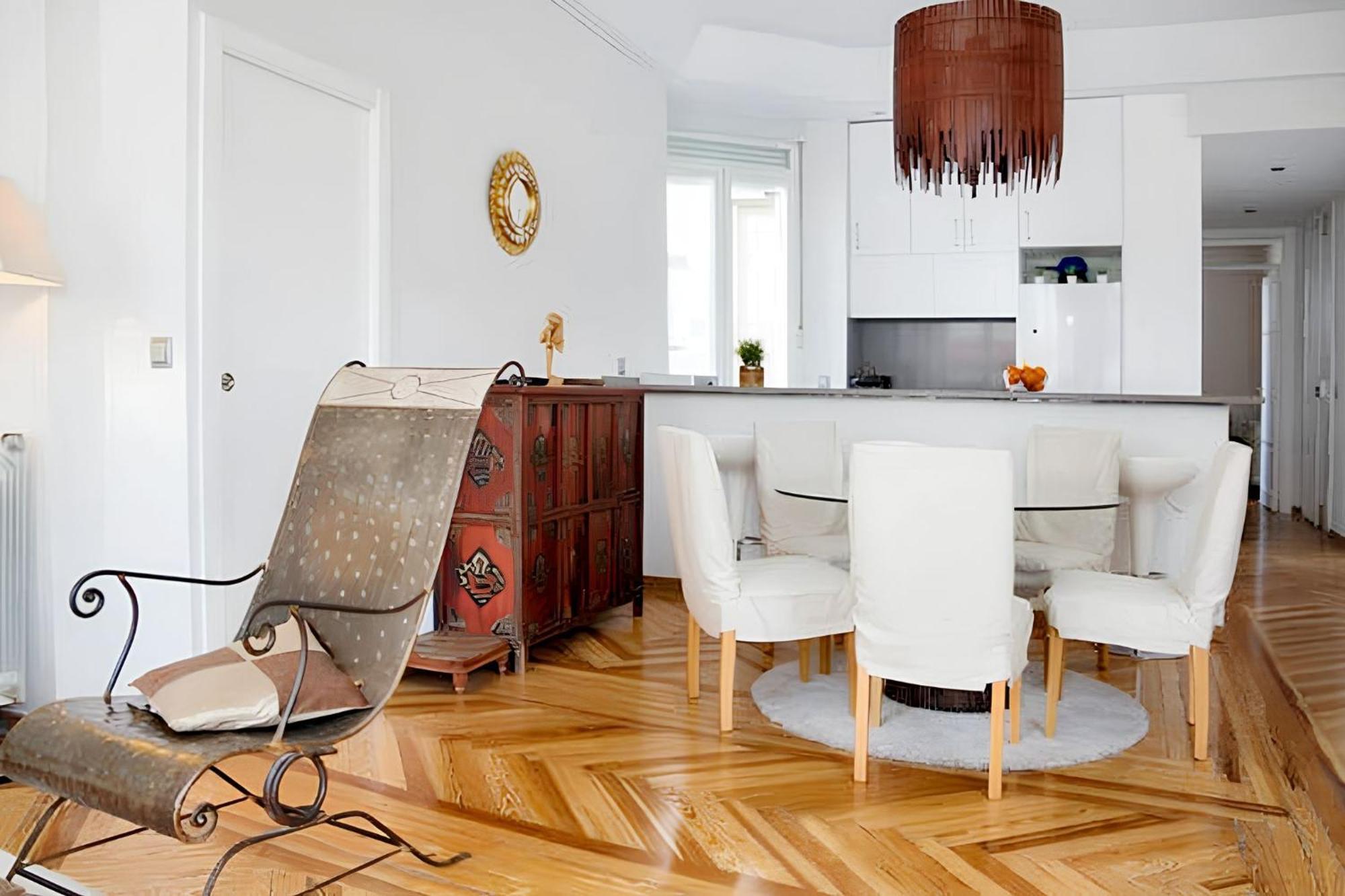 Elegant In The Heart Of 100m² With Parking * Madrid