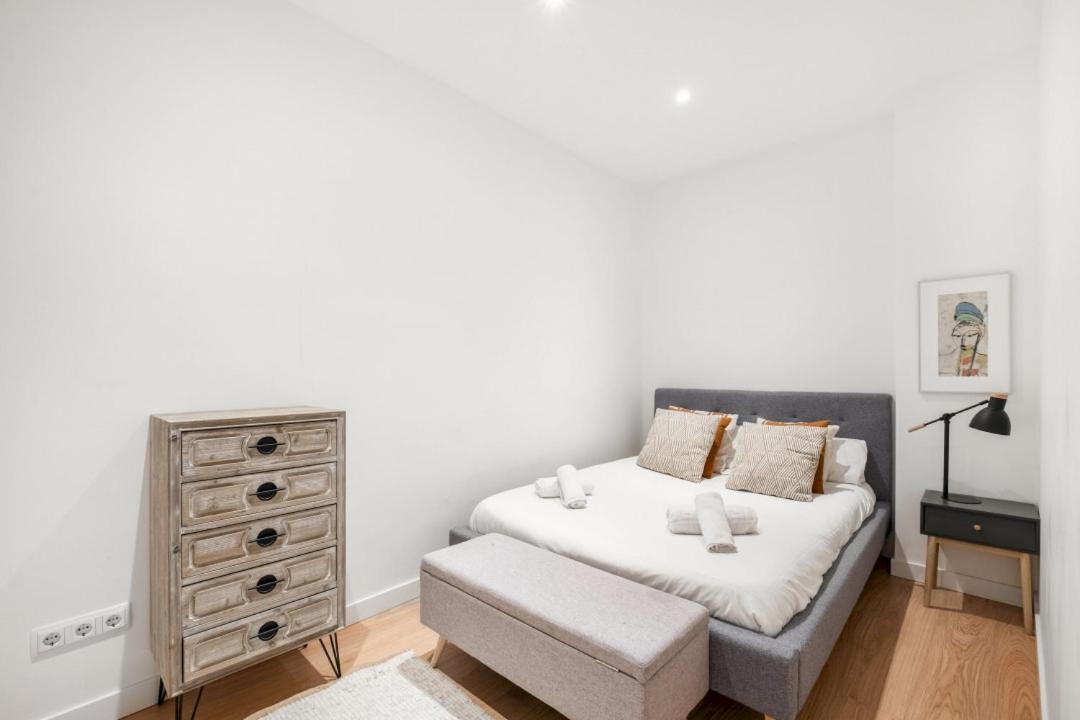 4 Bedrooms 2 Bathrooms Furnished - Salamanca - Largue - Mintystay Apartamento Madrid