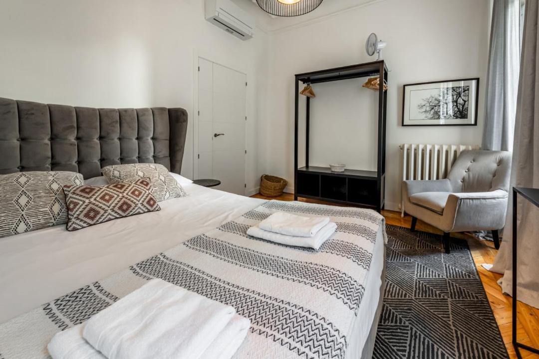 4 Bedrooms 2 Bathrooms Furnished - Salamanca - Luxurious - Mintystay *