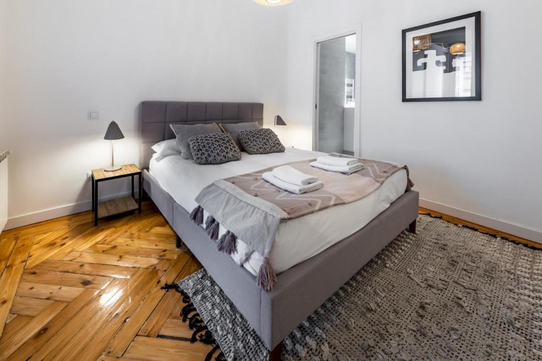 Apartamento 4 Bedrooms 2 Bathrooms Furnished - Salamanca - Luxurious - Mintystay