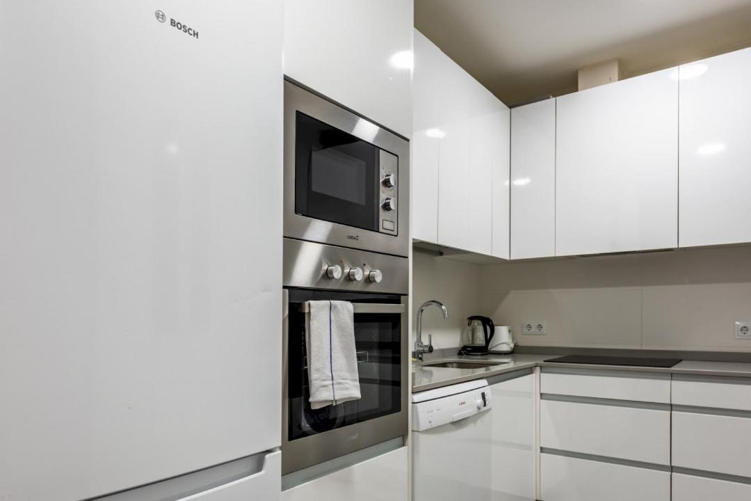 4 Bedrooms 2 Bathrooms Furnished - Salamanca - Luxurious - Mintystay Apartamento Madrid