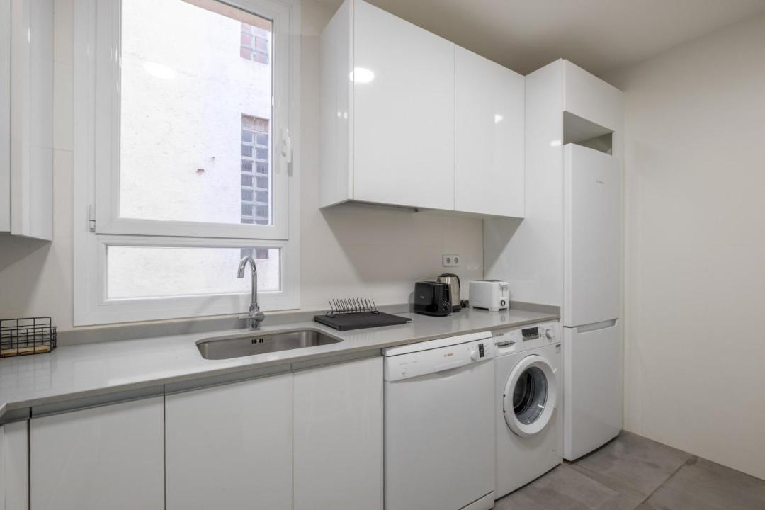Apartamento 4 Bedrooms 2 Bathrooms Furnished - Salamanca - Bright - Mintystay Madrid