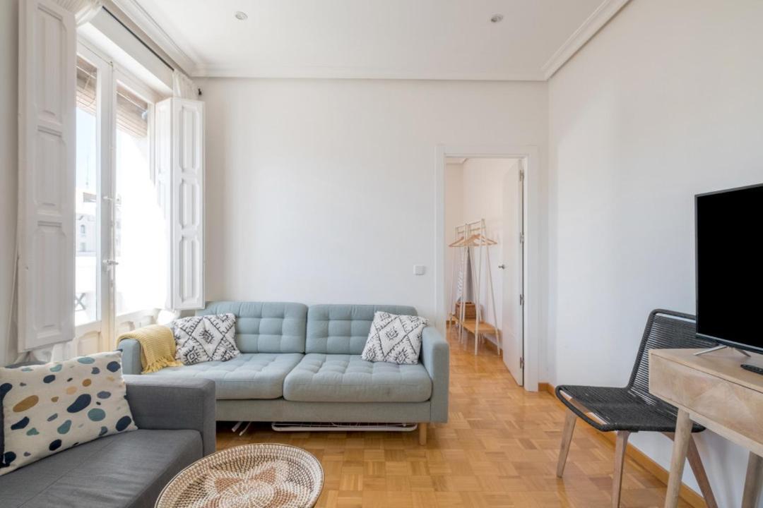 4 Bedrooms 2 Bathrooms Furnished - Salamanca - Bright - Mintystay Apartamento Madrid