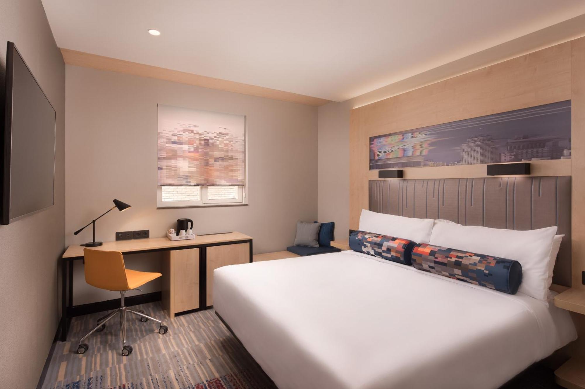 Hotel Aloft Gran Via 4*