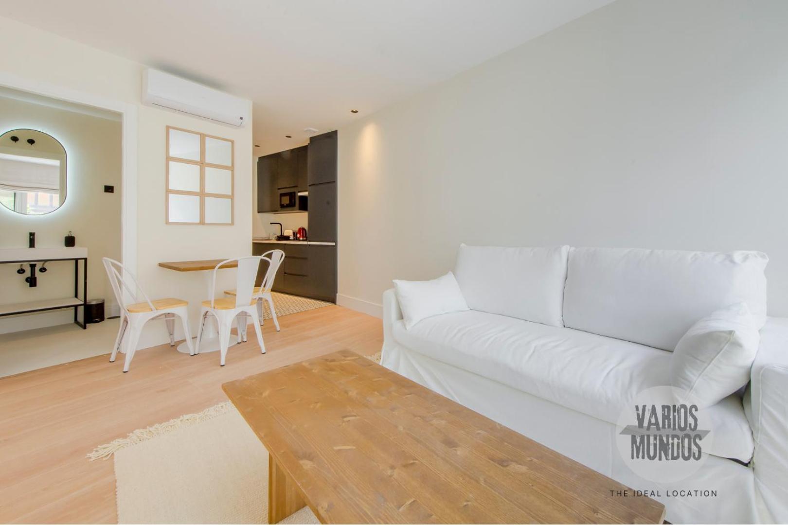 Malasana Luminosa 6, Ven A San Bernardo 20 E3 Madrid
