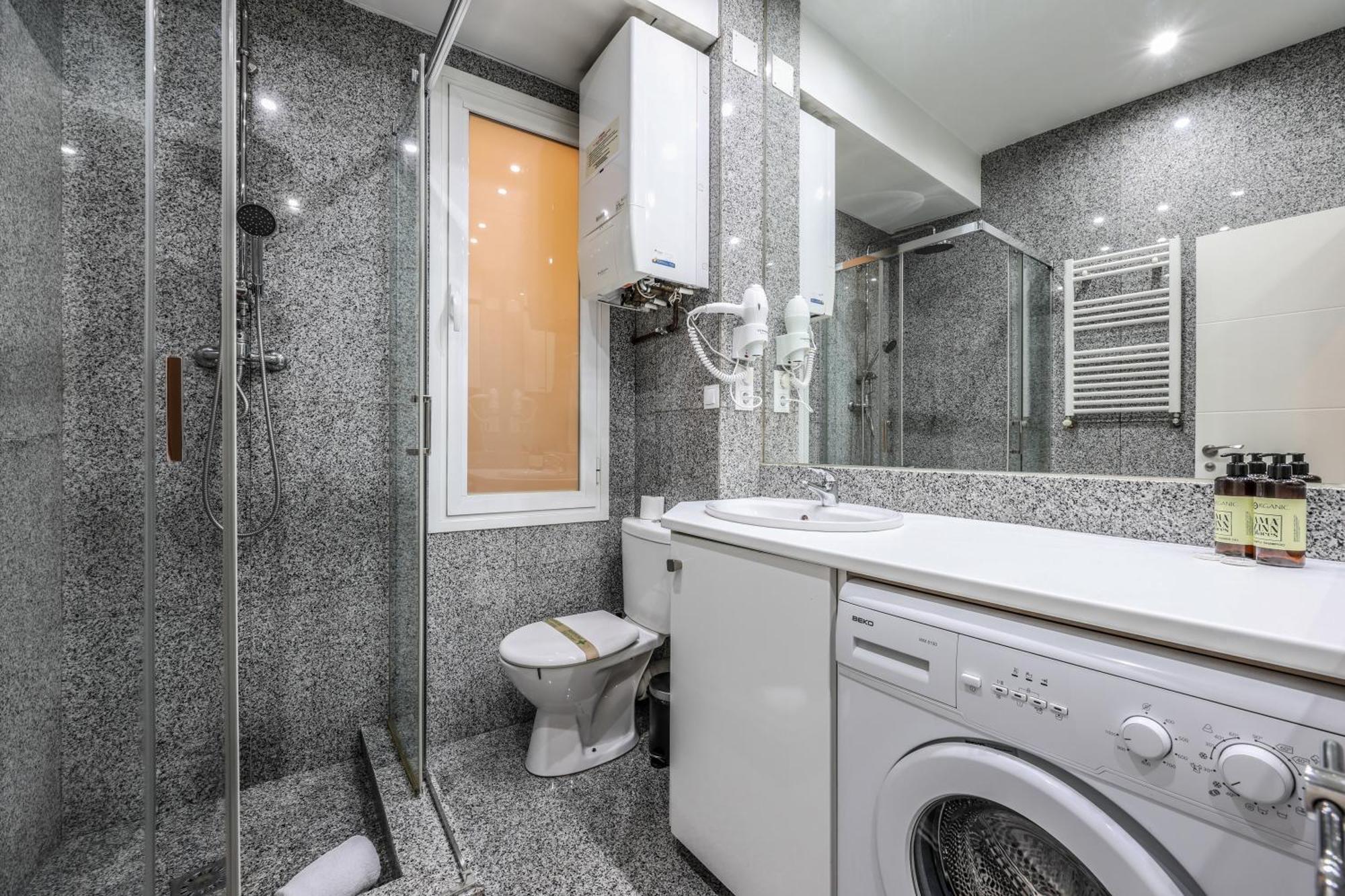 Ap Embajadores Ii Apartment Madrid