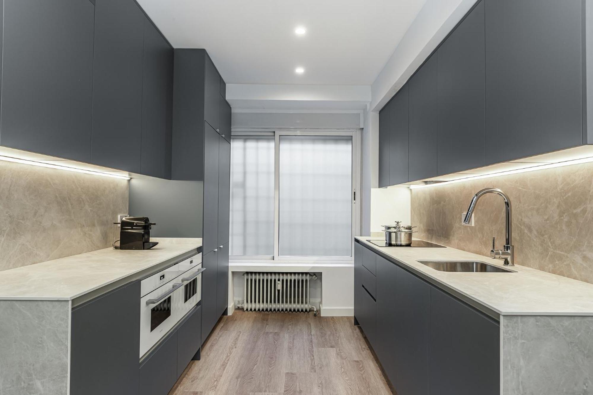 Queens Plaza Espana - Alquiler Corta Duracion Guest house *