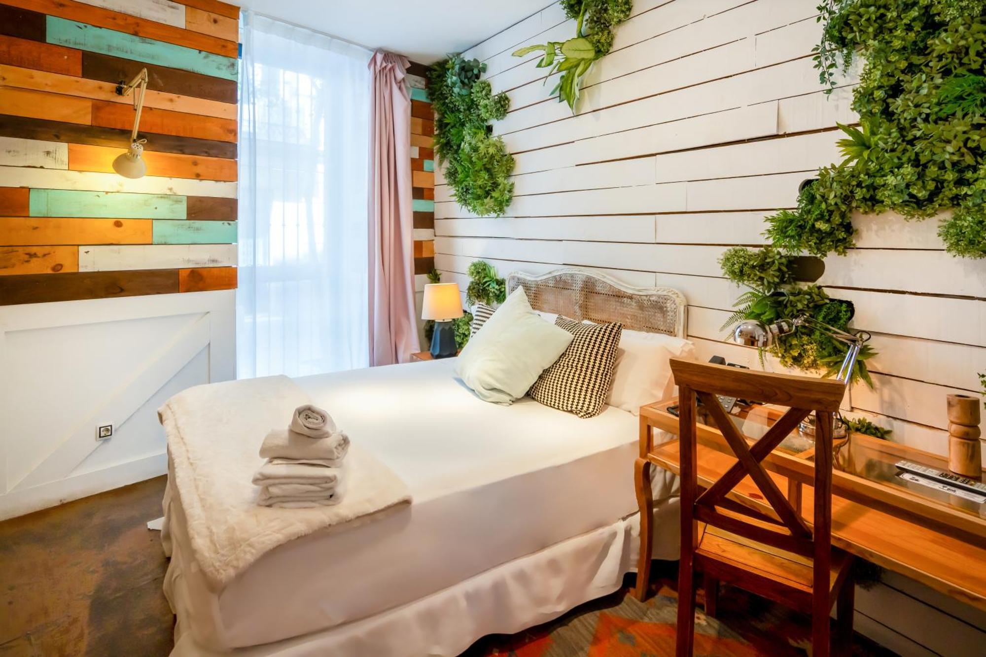 Life Gran Via Design Hotel 3*