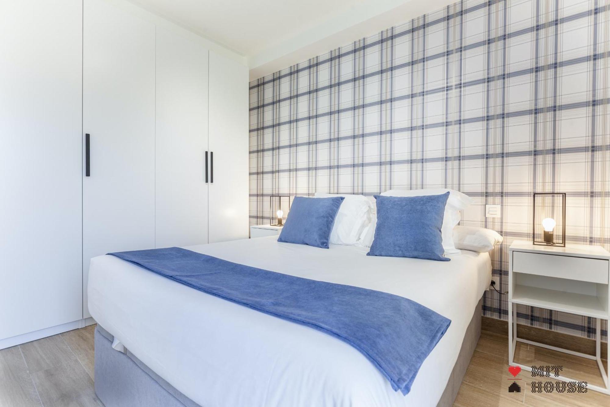Mit House Antonio Lopez En * Madrid