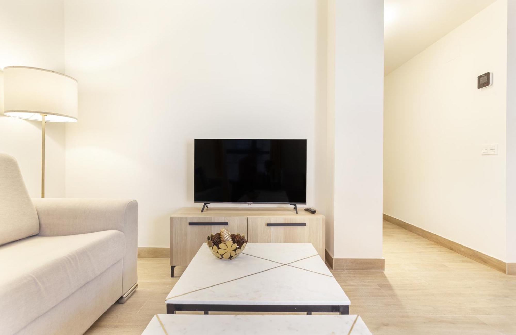 Mit House Antonio Lopez En