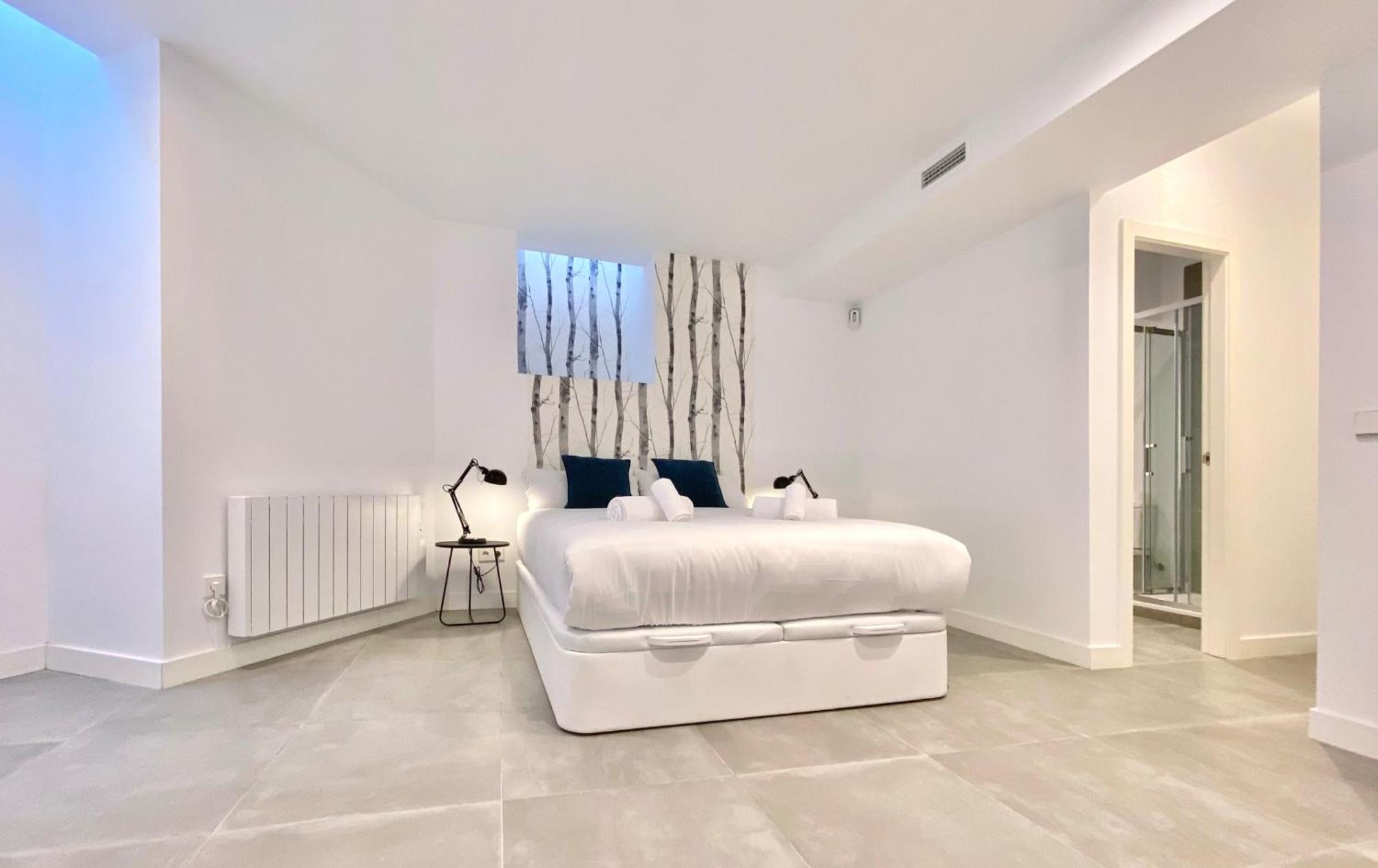 Charming Urban La Latina Apartment *