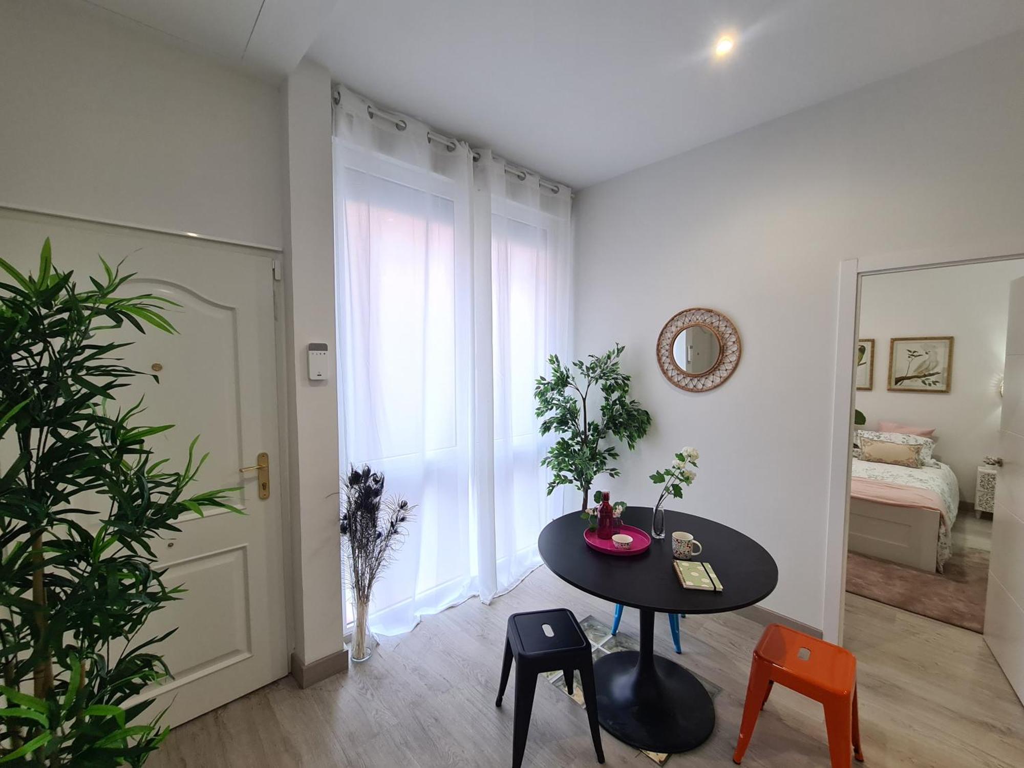 4 - 3 Banos - 8pax - Linea 5 De Metro Apartamento