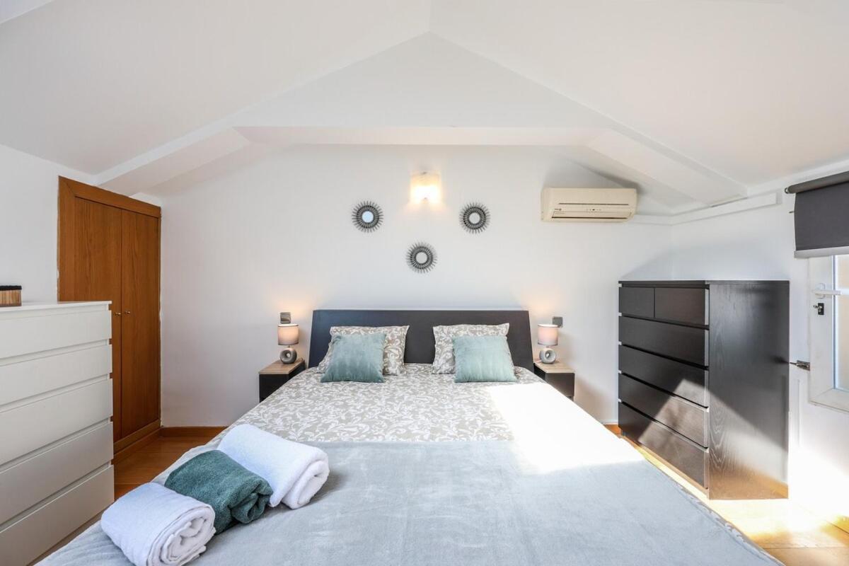 Penthouse Duplex With Terrace In Alcala