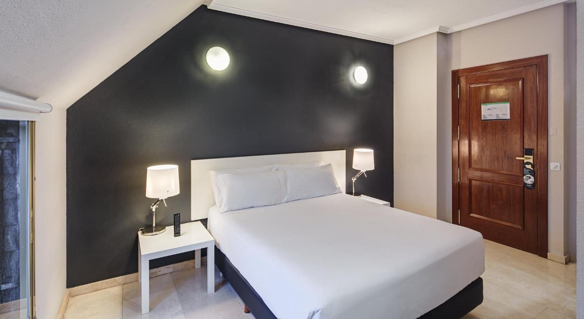 Apartahotel Sercotel Togumar