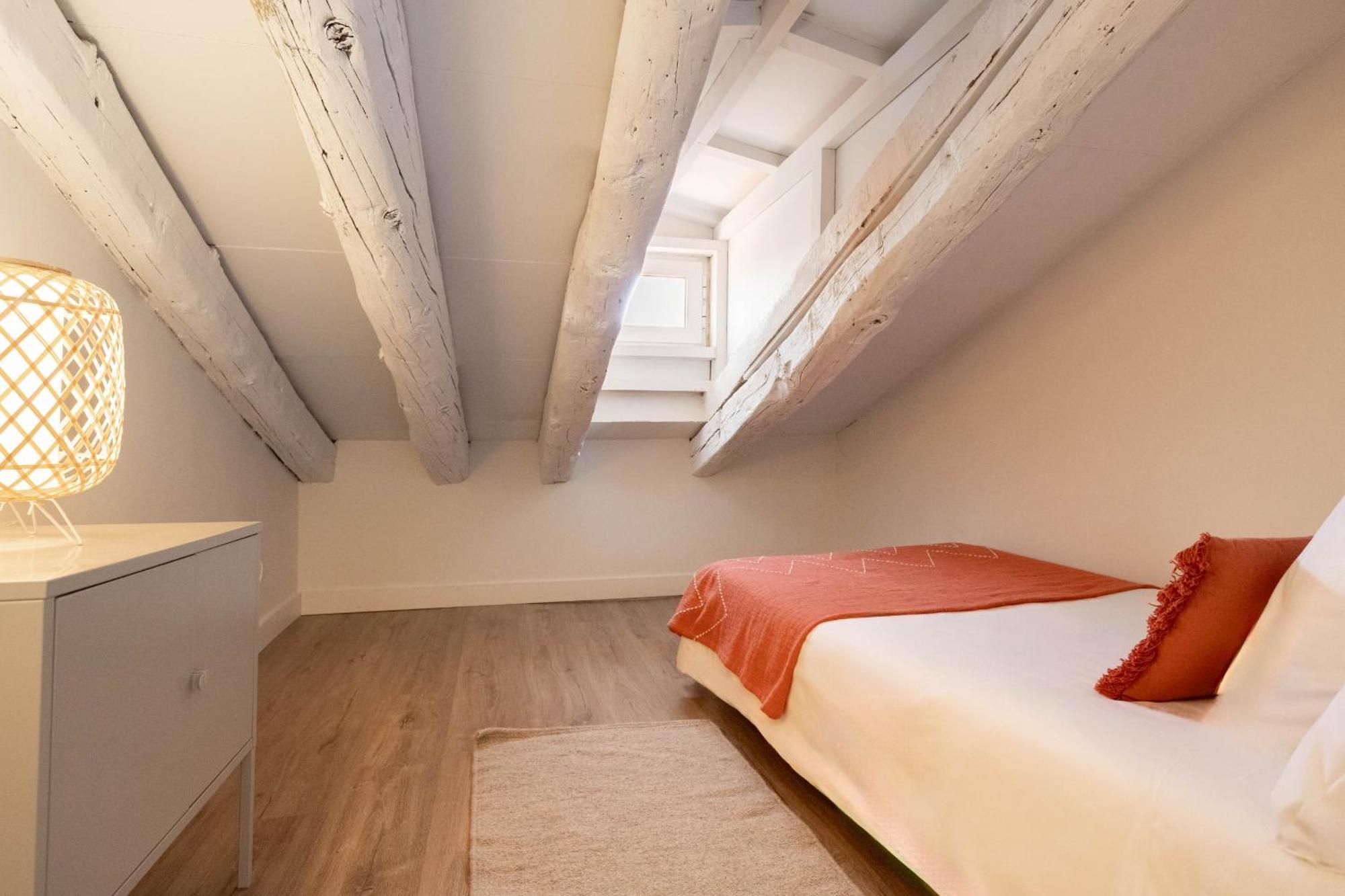 Mit House Plaza Mayor Attic En Madrid