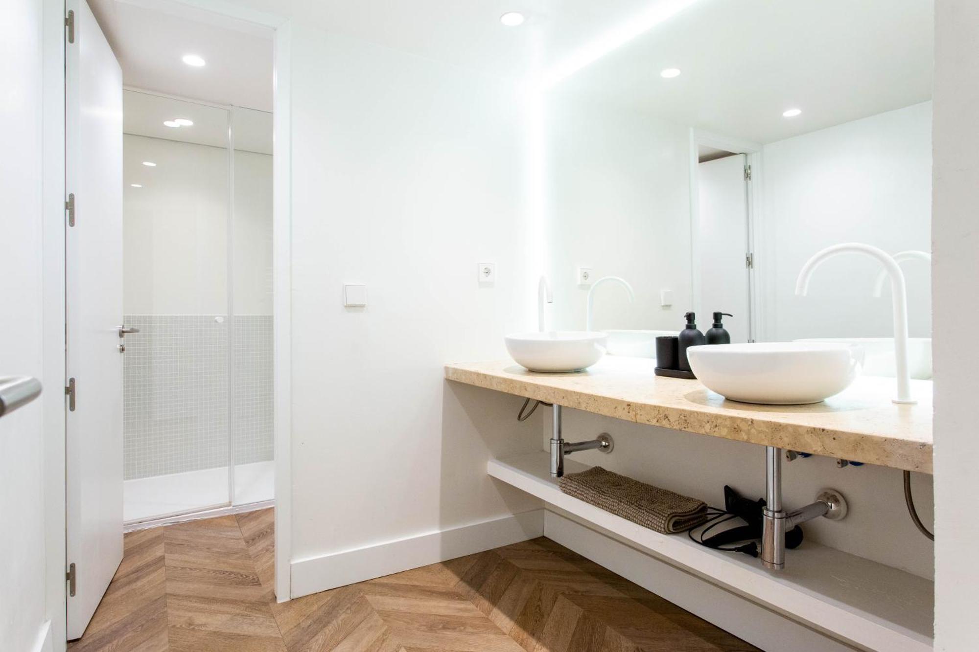 4- Hotel-style In Puerta Del Sol Apartamento *