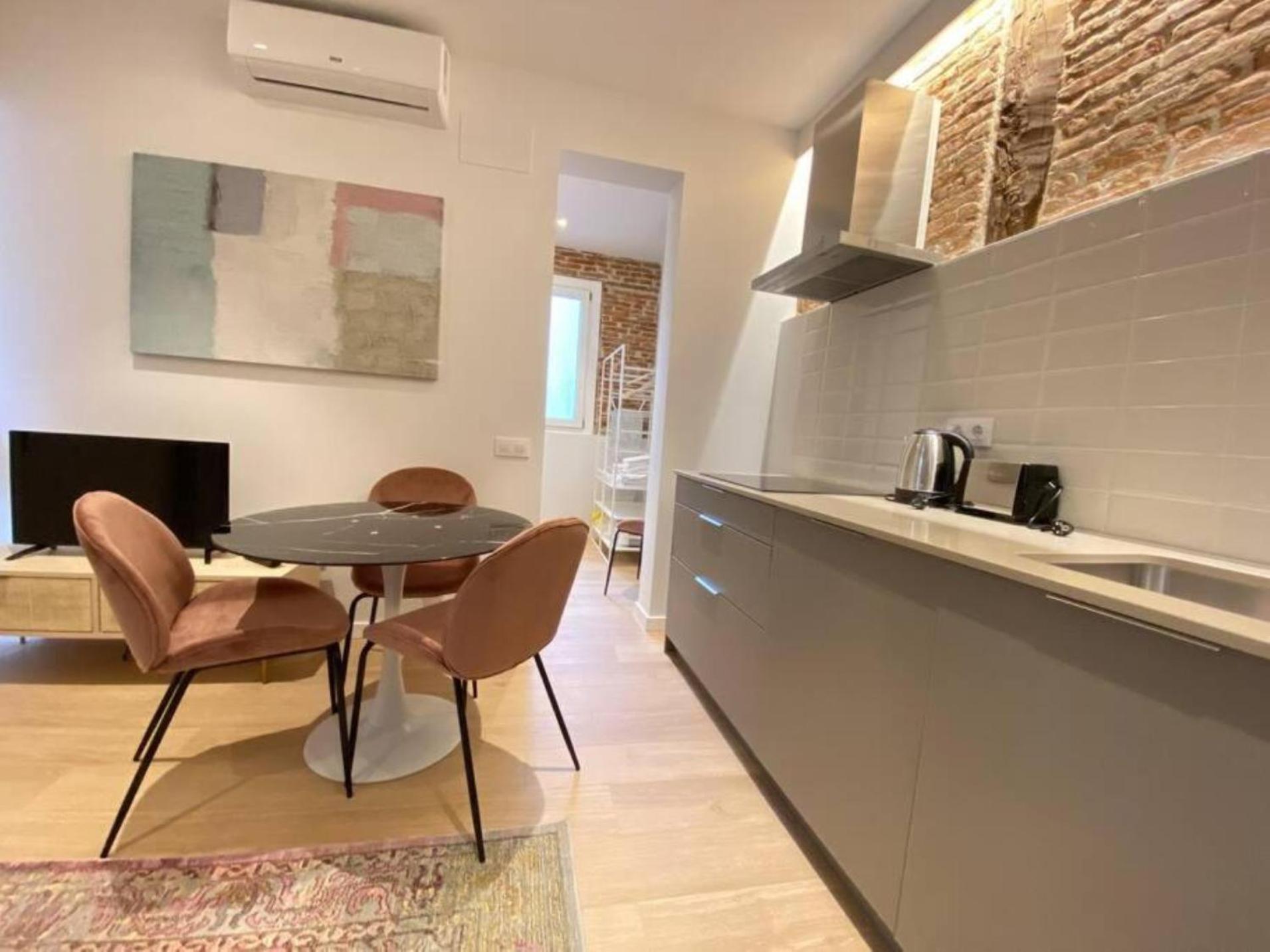 Apartment La Latina Hub Perfect Location Mad Madrid