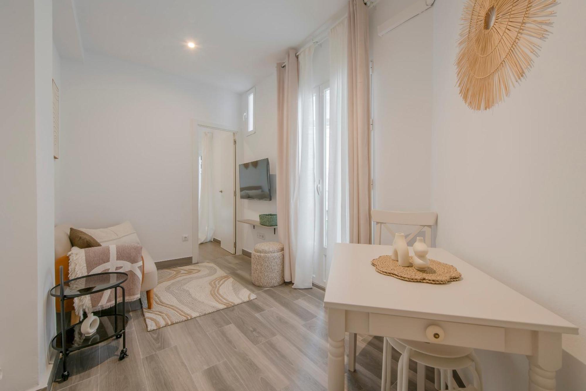 Cute & Cozy In Retiro Apartamento
