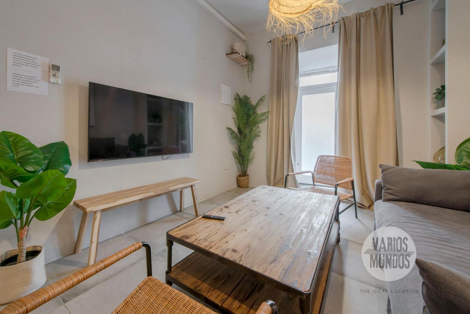 Rustic Cool Interior Design En Plaza Espana Al Pie De Gran Via Apartamento