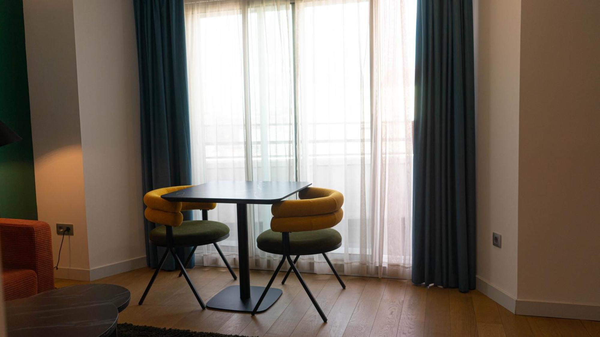 Be Mate Trafalgar Apartamento *