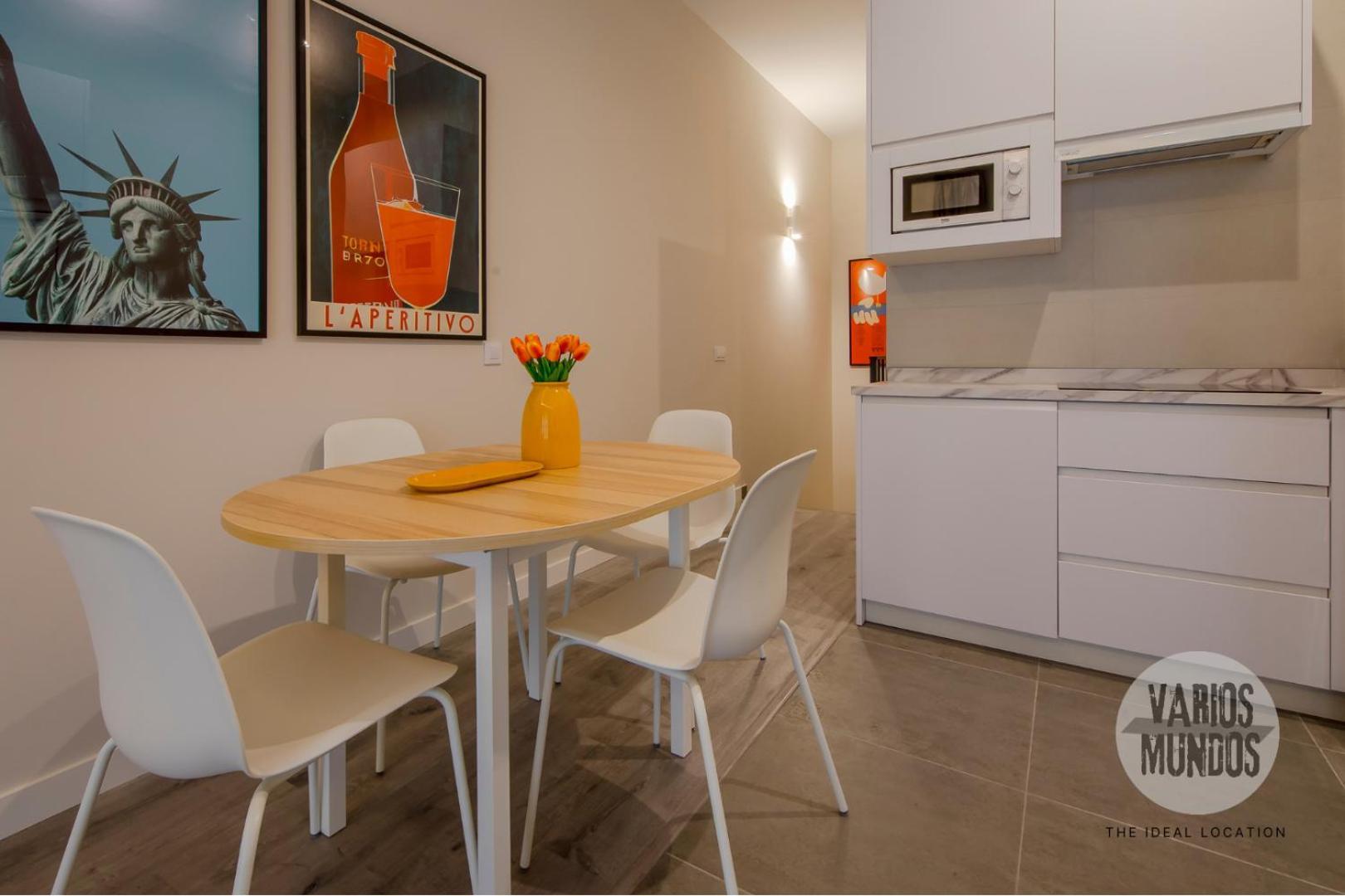 Apartamento Vive La Esencia Madrilena 6 En Santa Ana 6 Madrid