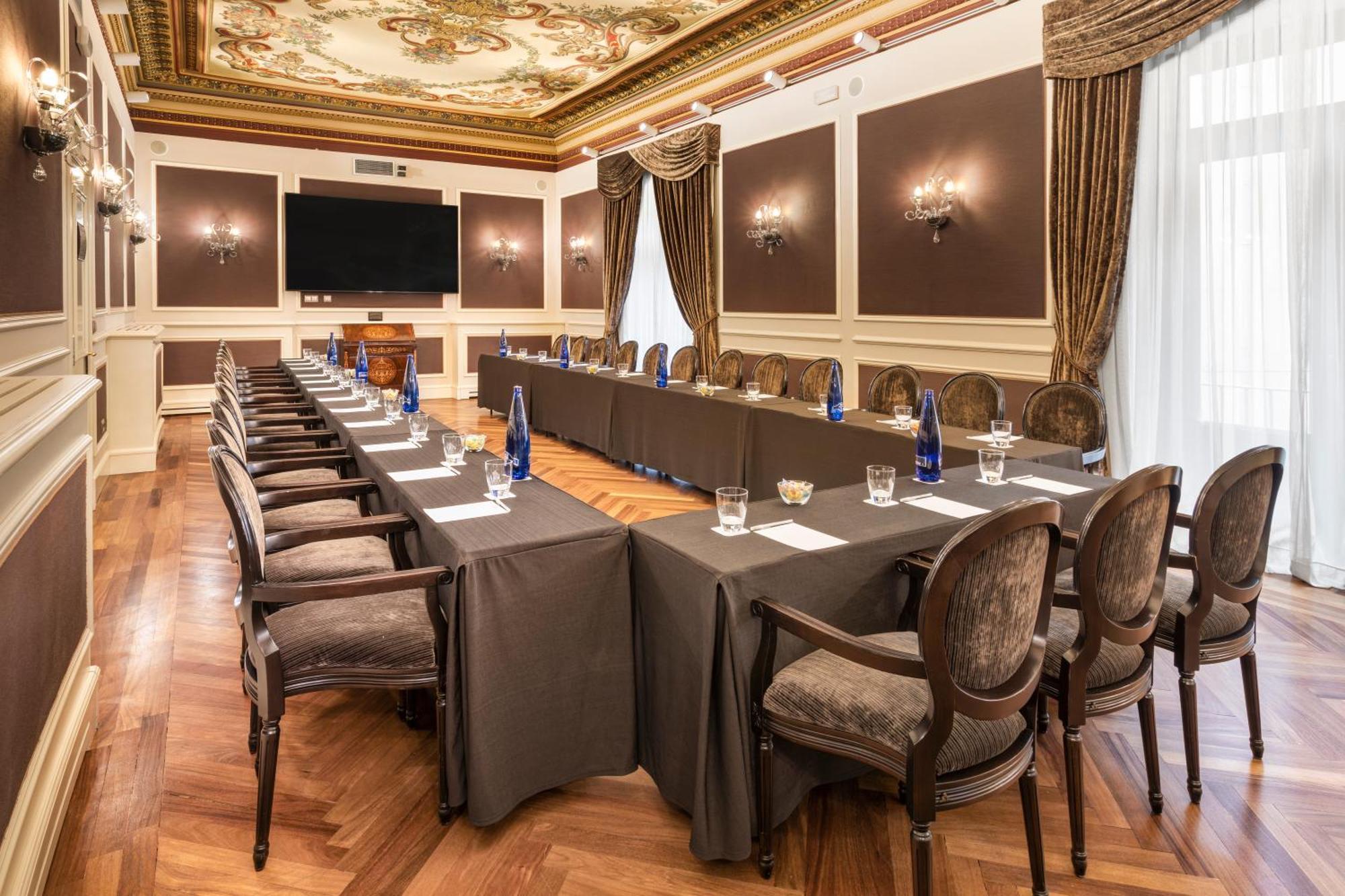 Hotel Catalonia Cortes