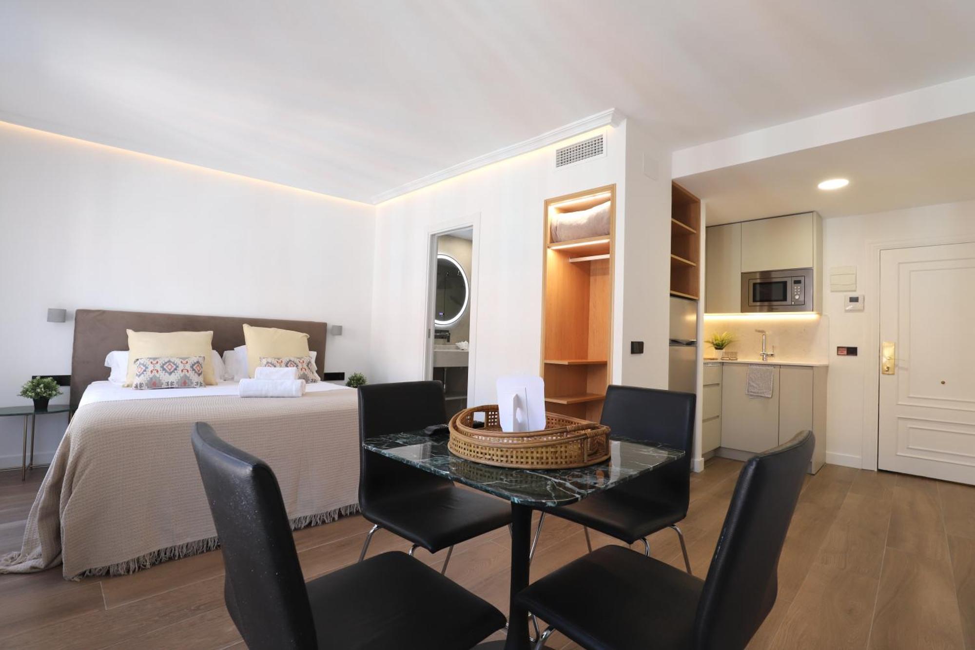 Apartamento Edificio Leganitos Madrid