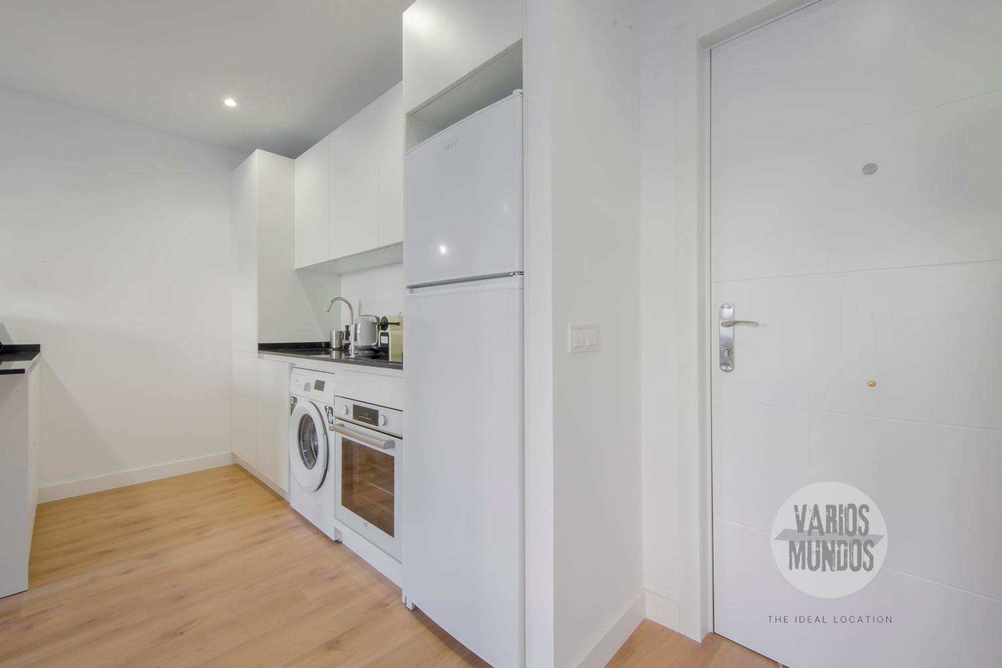 Apartment Descanso Con Parking 4, Vive La Latina