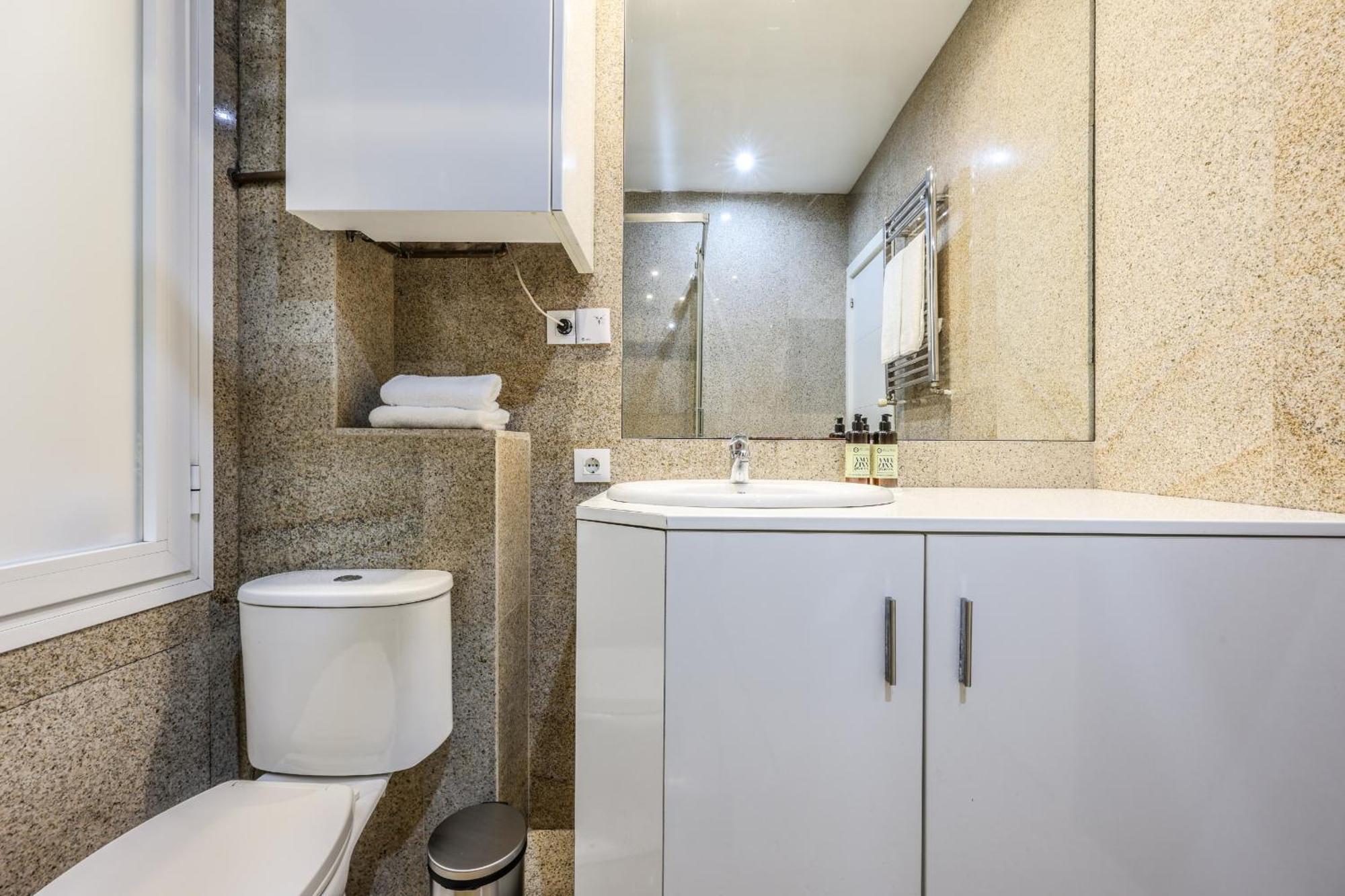 Ap Embajadores Ii Apartment Madrid