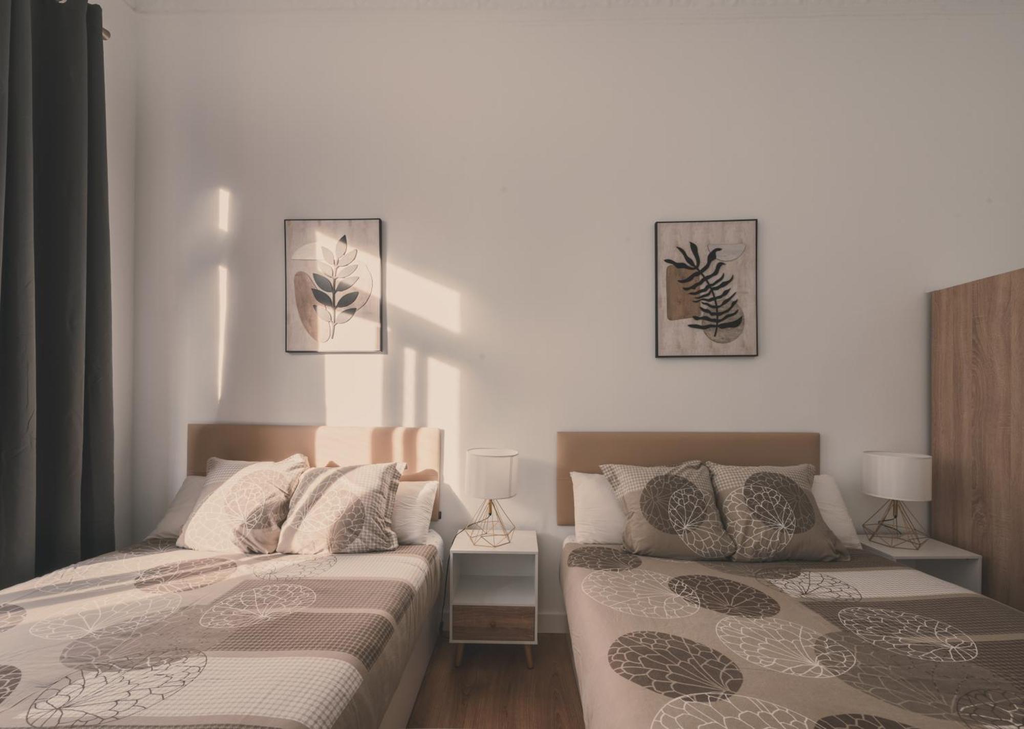 8 Rooms, 6 Bathrooms Over Gran Via Street Apartamento Madrid