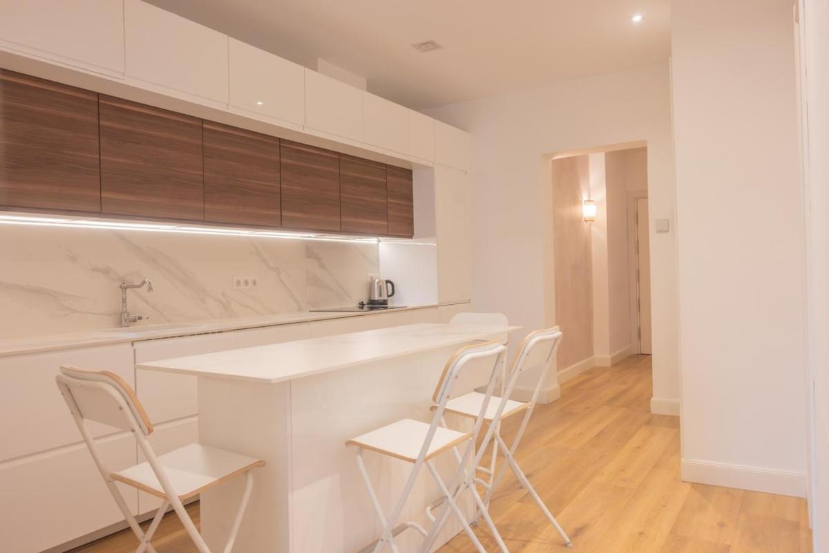 Temporary In The Retiro Temporal Ibi385a Apartamento Madrid