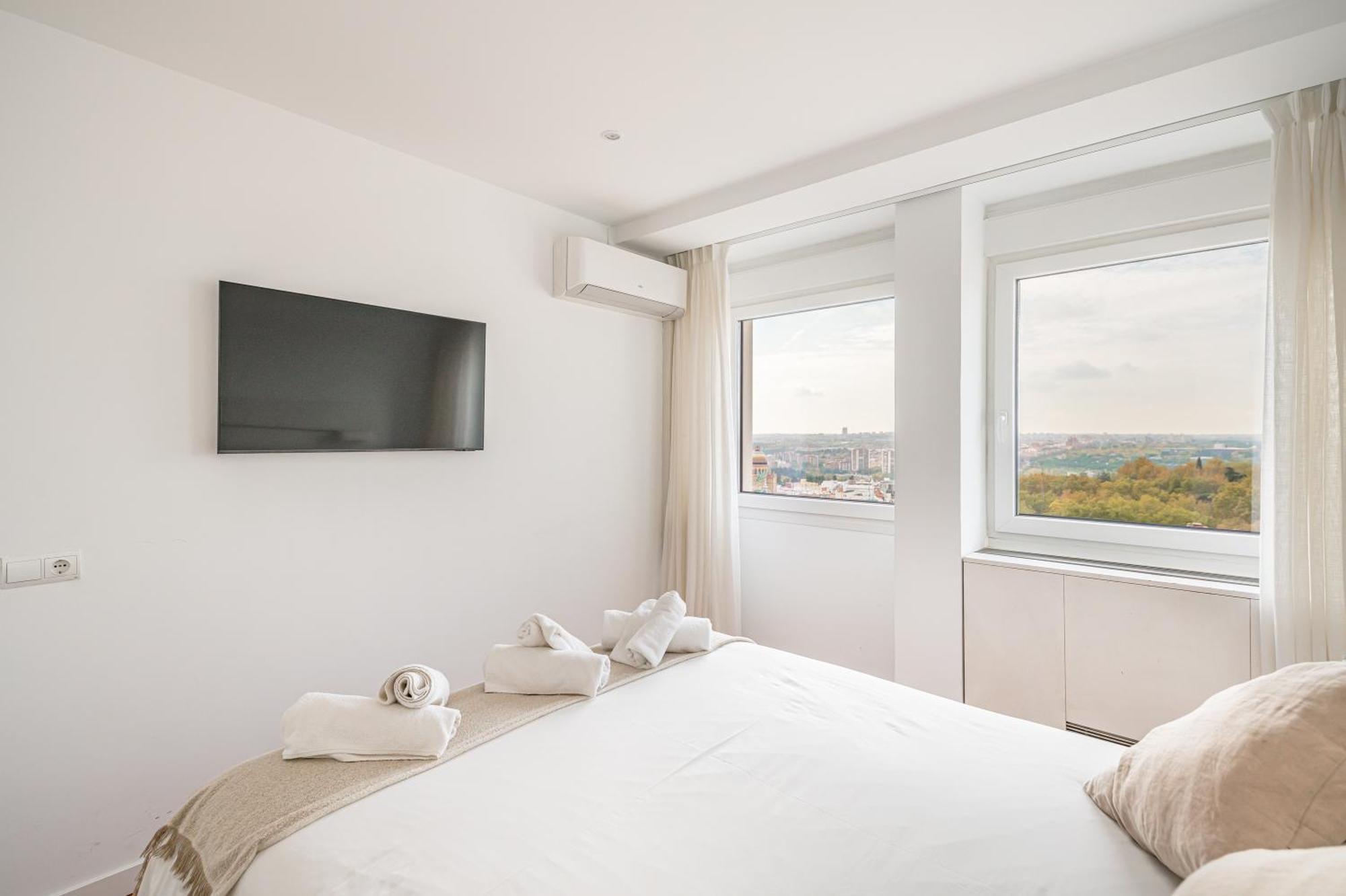 Plaza Espana Superb Views Apartment
