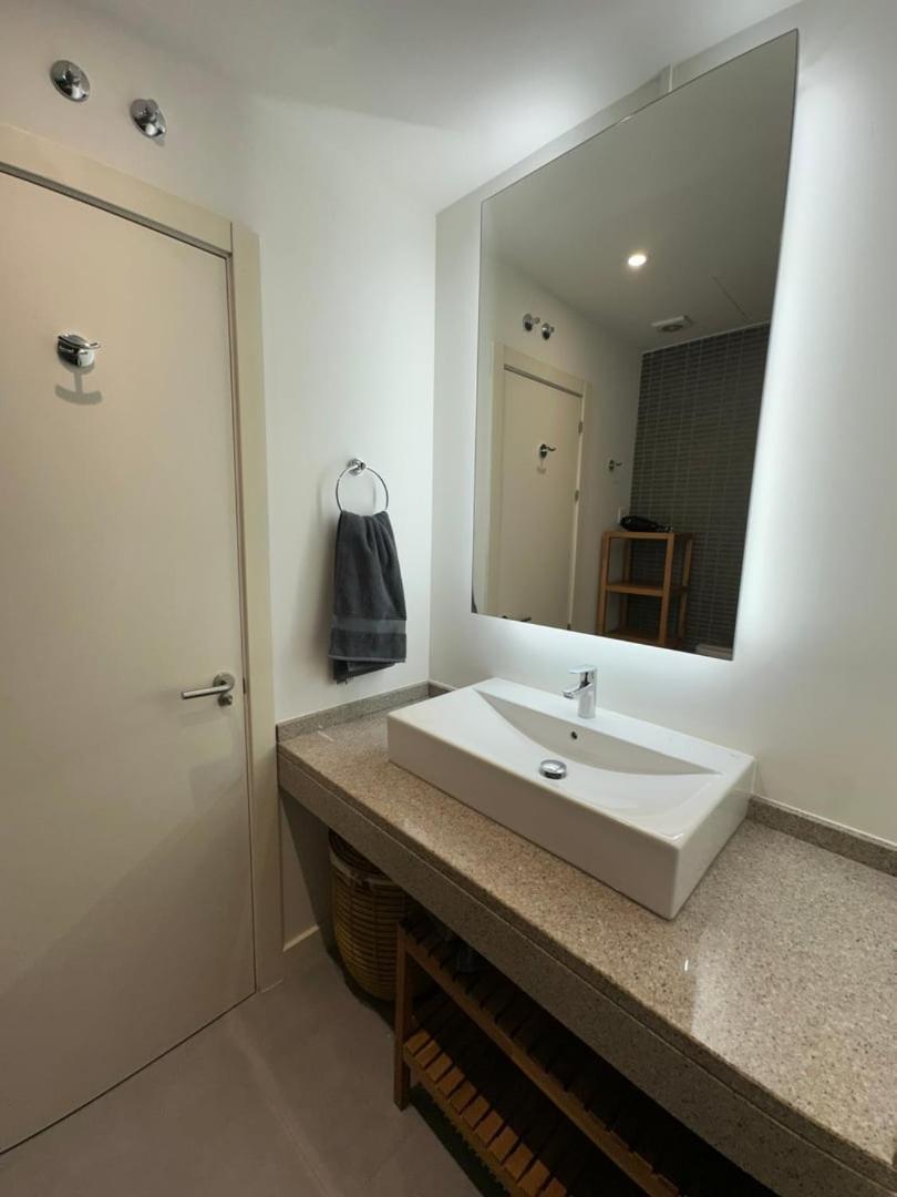 Apartamento Stylish & Cozy 1br Steps From Royal Palace | By Airnest Madrid