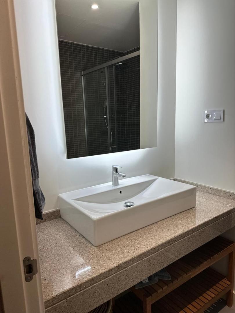 Stylish & Cozy 1br Steps From Royal Palace | By Airnest Apartamento *