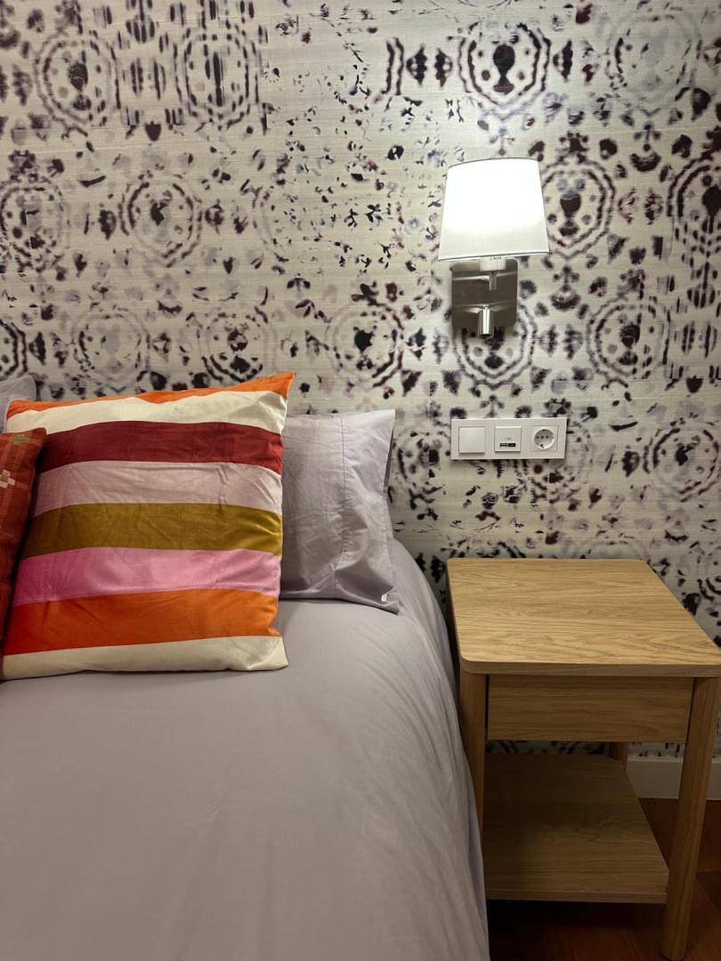 Apartamento Stylish & Cozy 1br Steps From Royal Palace | By Airnest Madrid
