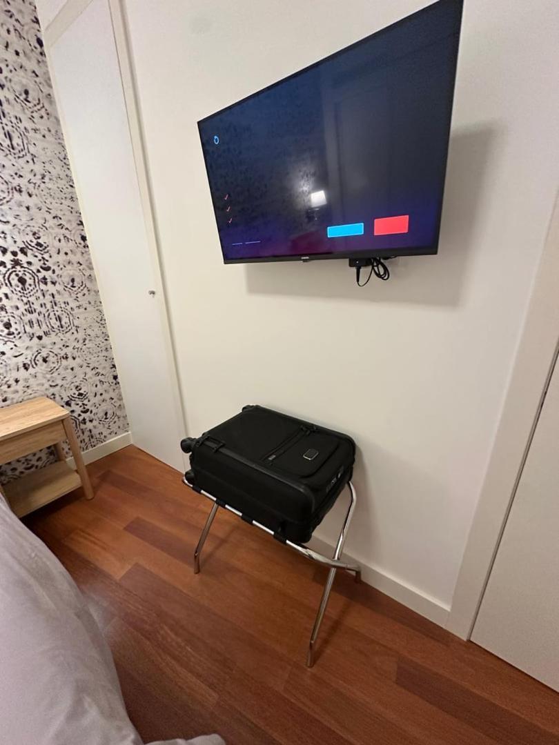 Stylish & Cozy 1br Steps From Royal Palace | By Airnest Apartamento Madrid