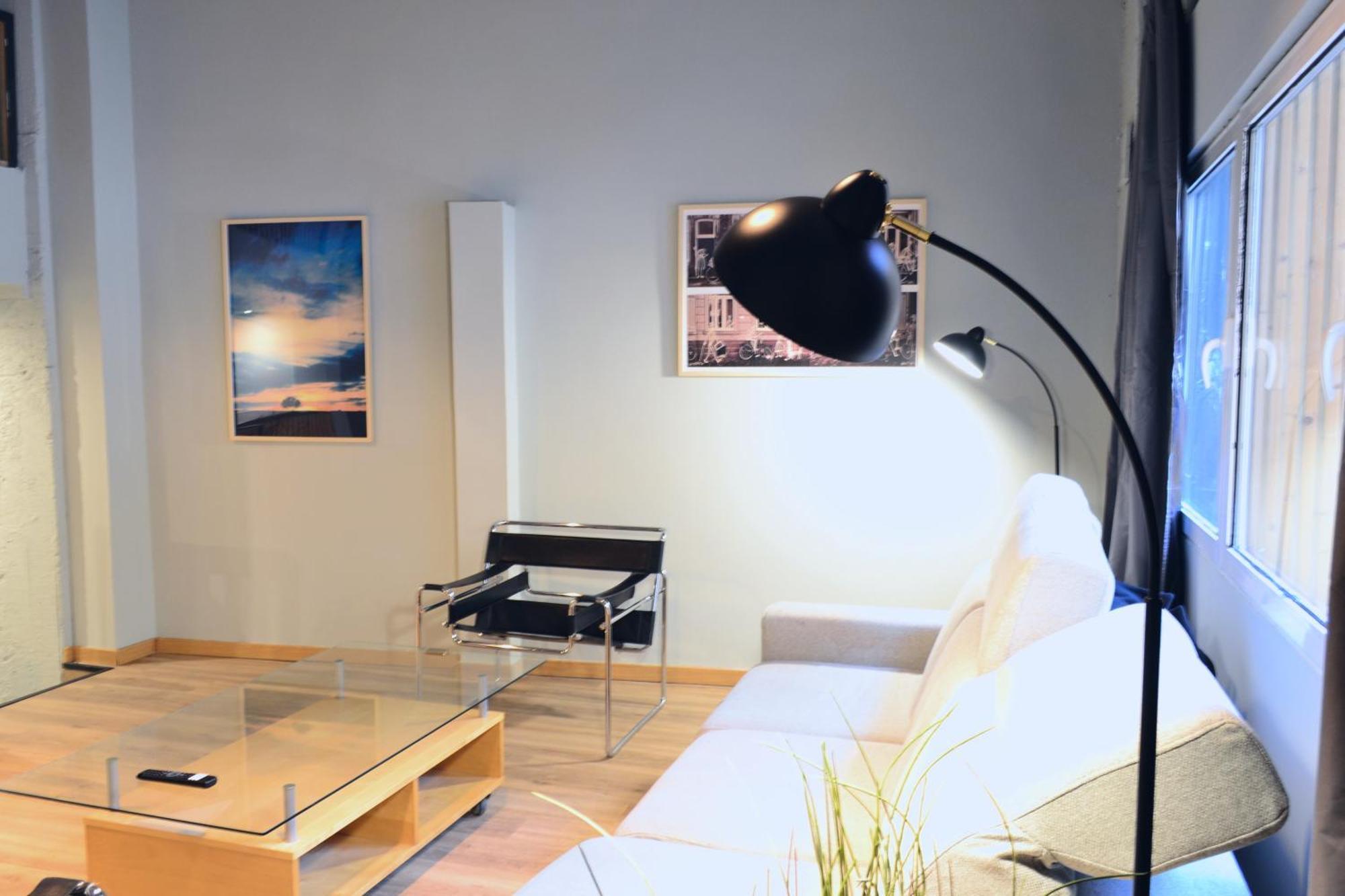 Amplio Prosperidad Apartamento