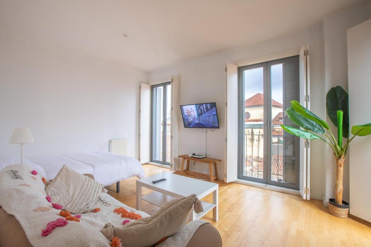 Cozy Modern In * Madrid