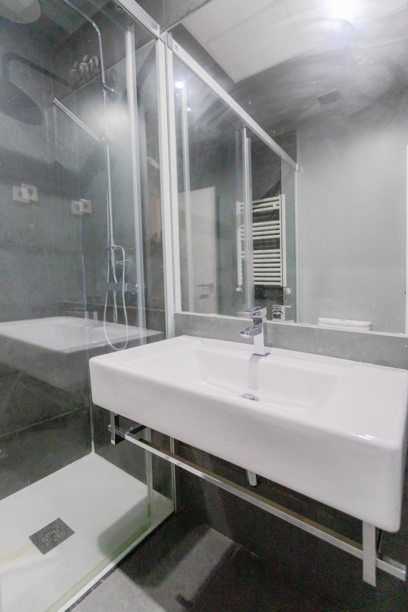 Apartamento Cozy Modern In *